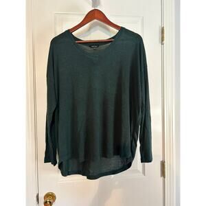 Well Worn Forest Green Lightweight Knit Sweater Women’s Size L Relaxed V Neck